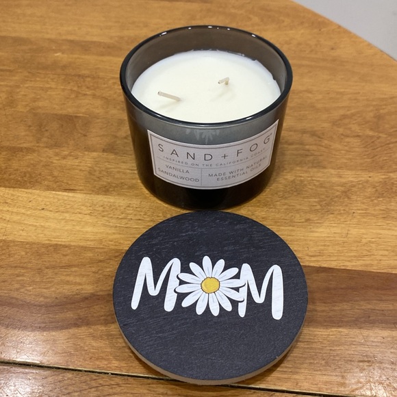 NWOT.  Sand + Fog, 12oz., jar candle. - Picture 10 of 11